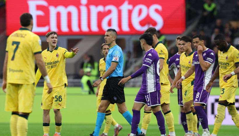 Milan-Fiorentina, Marinelli smentisce Marelli: il rigore solleva un polverone. Duro sfogo di Pradè: “Scandaloso”