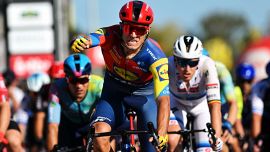 Jonathan Milan alza la posta per il 2026: 'Sogno la Sanremo, la Roubaix e una tappa nei tre grandi giri'