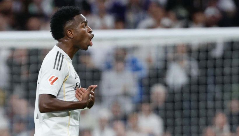 Real Madrid-Barcellona, scoppia il caso Vinicius: le urla a Xabi Alonso poi le scuse. Bellingham al veleno contro Yamal