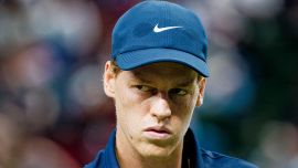 Disastro Sinner, il ritiro a Shanghai costa un mare di punti nella classifica ATP: Alcaraz prende il largo