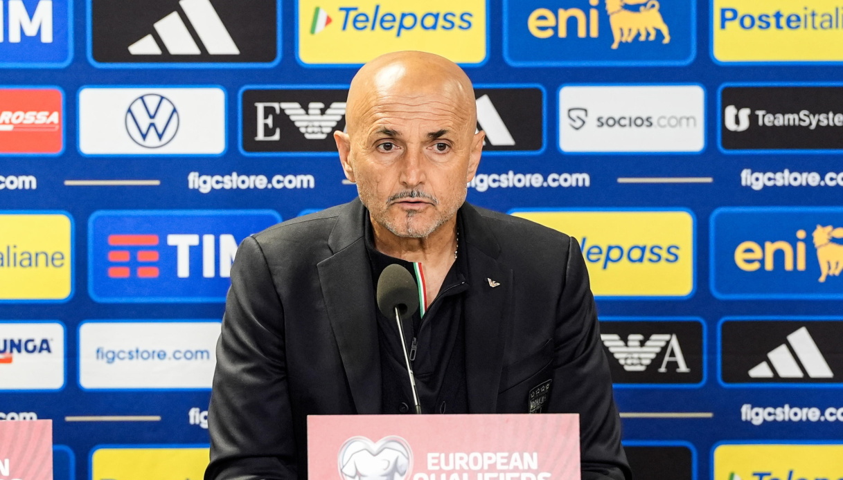 https://wips.plug.it/cips/sport.virgilio.it/cms/2025/10/spalletti-4.jpg