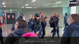 Mondiali atletica leggera, lo sbarco festoso a Fiumicino degli azzurri paralimpici