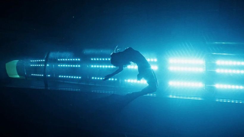 Halloween, performance "horror" della campionessa di apnea Paola Zanaga