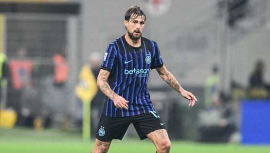 Inter, grana Acerbi: Chivu non è Inzaghi, addio a gennaio. Nel mirino il nuovo Lookman, è Giovane