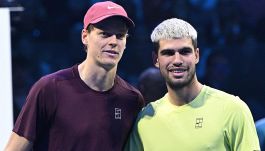 Alcaraz punge Sinner dopo lo smacco delle ATP Finals: "Deve migliorare per battermi". E tira fuori un dato