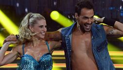 Ballando con le stelle: Fognini che show, ora è favorito, poi siparietto con la D'Urso, lacrime per Delogu