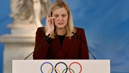 Kirsty Coventry, Presidente CIO, mostra il suo lato umano e si commuove alla cerimonia di accensione della Fiamma: lezione di pace