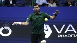 Djokovic “bugiardo e imbroglione”: dopo 4 anni arrivano le scuse. La confessione di Nole su Sinner e Alcaraz
