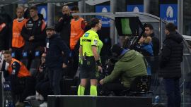 Arbitri, l'ultima sconfitta di Rocchi: il Var ha preso il posto del direttore di gara e interviene quando gli pare