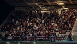 Trapani è una polveriera: i tifosi contro il patron Antonini mentre il club rischia l'esclusione. Repesa ultimo garante?