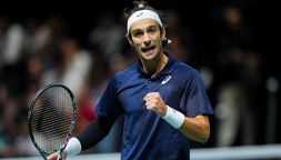 Atene, Musetti brilla, manda Muller ko in due set e attende Korda. Il sogno Finals continua