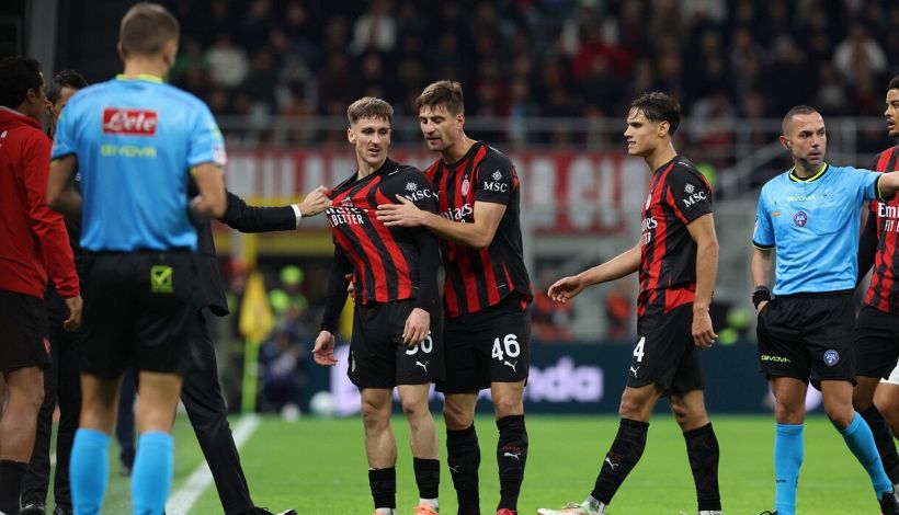 Milan-Roma, Saelemaekers nel ciclone per l'esultanza, rischia anche l'arbitro che lo scalcia: bufera a San Siro