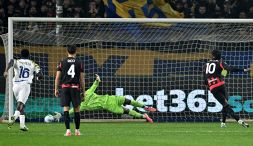 Parma-Milan, moviola: nessuno vede la spinta di Pavlovic, Di Bello smentisce il Var