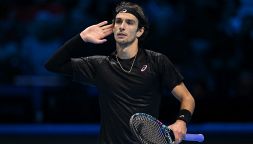 ATP Finals, Alcaraz supera Musetti in due set, lo elimina dal torneo e si conferma numero uno al mondo