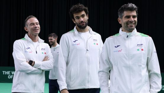 Coppa Davis, Italia-Austria 2-0: Berrettini e Cobolli dominano e portano gli azzurri in semifinale con il Belgio