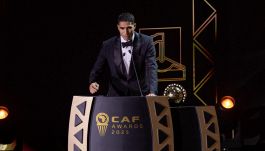 PSG pigliatutto, Hakimi Pallone d'Oro africano: il red carpet anomalo e la promessa, l'ex Inter beffa Osimhen