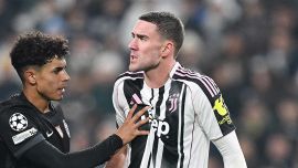 Juventus: Vlahovic trascina e incassa l’assist di Chiellini sul rinnovo, per David altre critiche dopo l’errore  