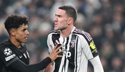 Juventus: Vlahovic trascina e incassa l’assist di Chiellini sul rinnovo, per David altre critiche dopo l’errore  