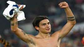 Roma, Paredes senior 'spinge' Dybala verso il Boca Juniors mentre spunta il nome di Zirkzee per gennaio