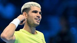 Alcaraz 'ringrazia' Sinner ma gli prepara lo sgambetto in Australia. Poi ammette: 'Non mi sento al livello dei Big3'