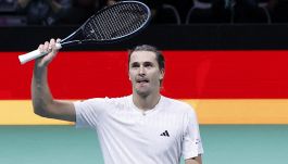 Zverev fa retromarcia sulla Coppa Davis: prima la scredita e critica Bologna, poi si esalta e avvisa l’Italia