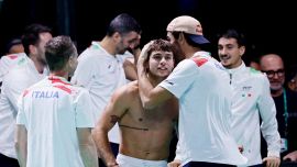 Davis, Berrettini e Cobolli mettono a soqquadro anche Rai 1: cosa succederà domenica. Fiorello al veleno: “Altro che Sinner”