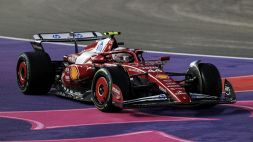 GP Las Vegas, Hamilton affonda in Q1: disastro Ferrari sul bagnato, pole di Norris su Verstappen. Leclerc 9°