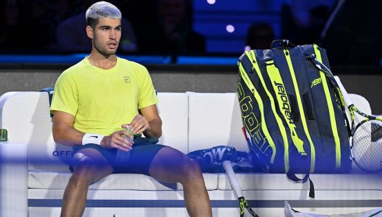 Alcaraz l’avido, l’attacco di Connors sulle esibizioni e l’allarme per l’AO: Raducanu lo lascia solo e trova l’amore