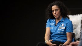 Finalmente Brignone, torna sugli sci dopo 8 mesi e ritrova il sorriso: ma Fede predica calma per Milano-Cortina