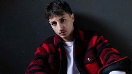 Sanremo 2026, i big tra tifo e sport: Luché e gli altri per il Napoli, la passione di Paradiso e Nayt per la boxe e le MMA