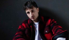 Sanremo 2026, i big tra tifo e sport: Luché e gli altri per il Napoli, la passione di Paradiso e Nayt per la boxe e le MMA