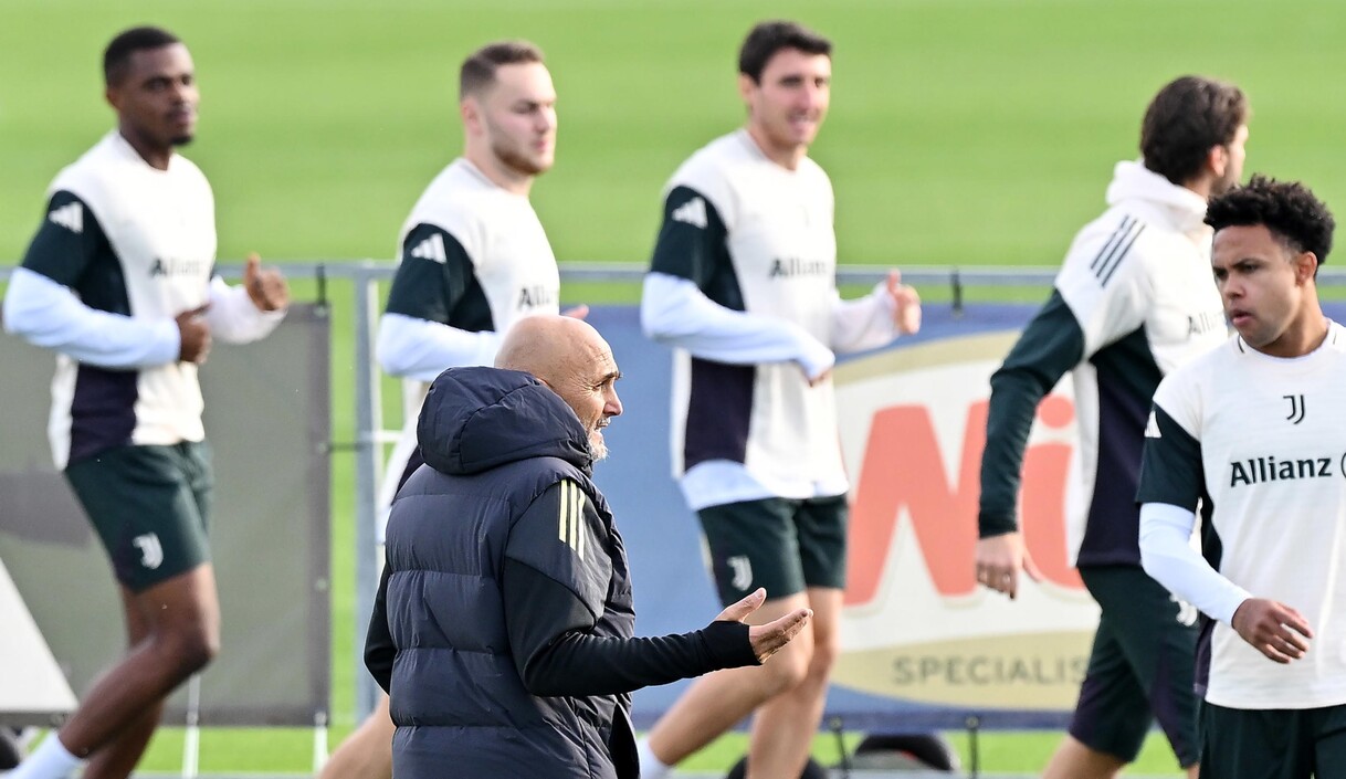 https://wips.plug.it/cips/sport.virgilio.it/cms/2025/11/juventus-spalletti-1.jpg