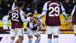 Aston Villa-Young Boys choc: Malen ferito alla testa da un bicchiere, scontri con la polizia e match sospeso