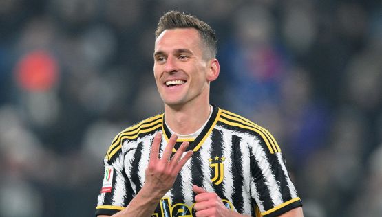 Juventus, l'incontro tra Milik e Alcaraz alle ATP Finals scatena l'ironia dei tifosi: web in tilt