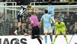 Donnarumma eroe ma non basta, il Var e Barnes condannano il City , Guardiola se la prende col cameraman