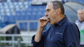 Italia, Sarri scatena la polemica: 'Ma quale sosta in A, se perde giusto che resti a casa'