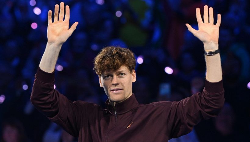 Sinner e i suoi fratelli contro la solitudine di Alcaraz: il riscatto dell'Italia sulla Spagna arriva dal tennis