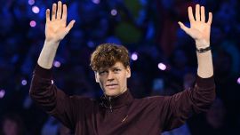 Sinner l'italiano più vero: i critici per il no alla Davis sono spariti di colpo. E Alcaraz ora è a pezzi