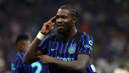 Inter-Lazio: le formazioni ufficiali. Thuram, Bonny, Pedro, le scelte di Chivu e Sarri