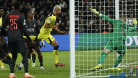 Psg, nostalgia Donnarumma: Luis Enrique deve difendere Chevalier dopo i 3 gol presi con gli Spurs