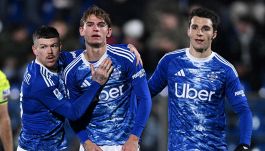 Pagelle Como-Sassuolo 2-0: Nico Paz fa piovere diamanti, Douvikas da bomber, Berardi si fa male