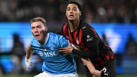 Pagelle di Napoli-Milan 2-0: Hojlund e Neres, la coppia funziona. Pulisic in vacanza, De Winter una sciagura