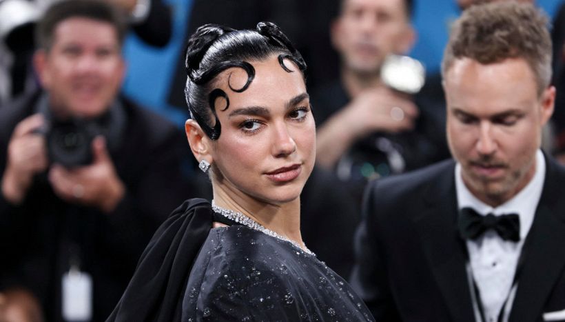 Olimpiadi Milano Cortina 2026, il mistero Dua Lipa alla cerimonia di apertura. Mariah Carey la aspetta