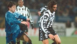 Ex Juventus Esnaider non si dà pace per la morte del figlio 17enne: "Non mi riprenderò mai"