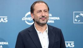 Bari, De Laurentiis si arrende: arriverà socio estero e col club in A andrà via