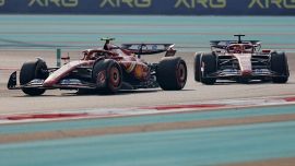 Leclerc: 'Siamo lenti, incredibile' botta e risposta radio. Arthur lo sfotte ma Lambiase lo chiama Junior con Max