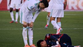 Cagliari-Roma, moviola: arbitro in tilt tra rigori revocati o ignorati, Var decisivo sul rosso a Celik, che caos