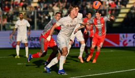 Cremonese-Napoli, moviola: "Quello non è mai rigore”, l’urlo di Mariani e i dubbi sul gol. Negati due penalty agli azzurri