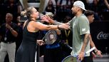 Kyrgios travolge Sabalenka nella Battaglia dei Sessi: ma Nick in patria non convince, Australian Open in dubbio