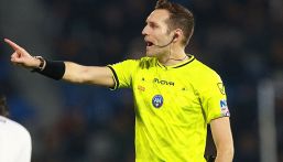 Bari-Pescara che follia, 2 rigori sbagliati, 8 gialli e 3 rossi. Calvarese massacra l'arbitro Marcenaro